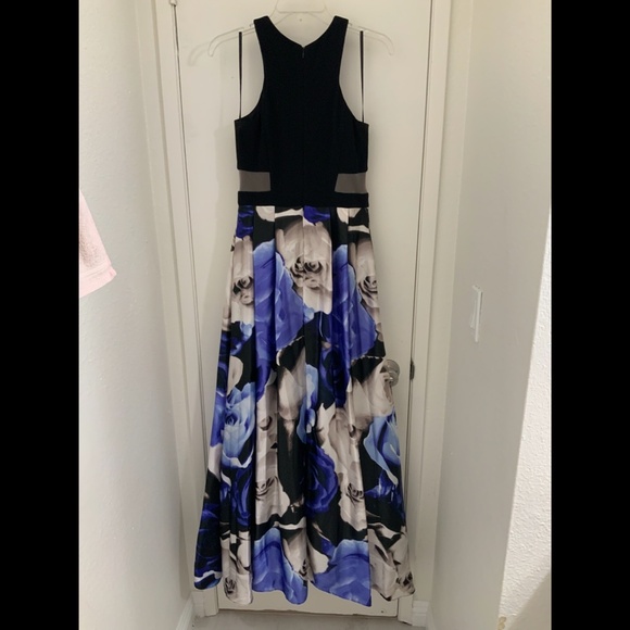 black & blue floral ballgown with pockets size 7 - Picture 5 of 5